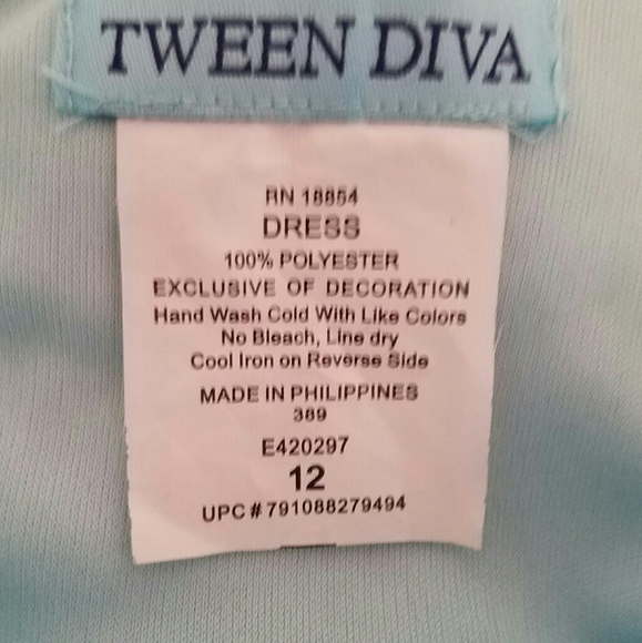 Dress - Picture 5 of 5